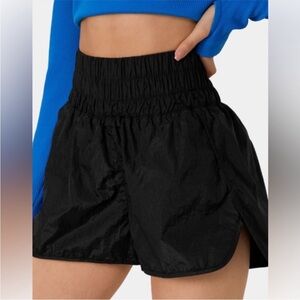Halara Super High Waisted Split Hem 2-in-1 Casual Shorts 2.5'' Black Women’s